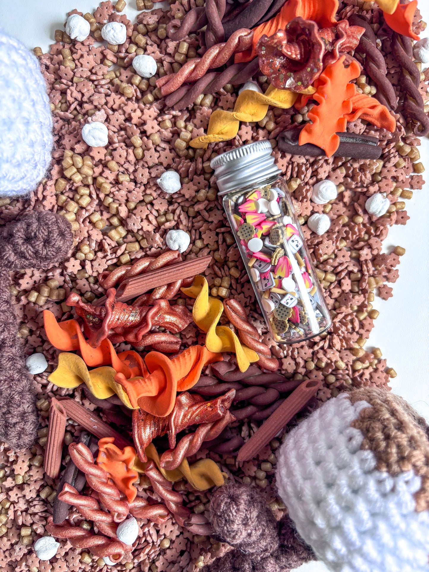Bonfire & S’mores Scented Filler with Marshmallow Sticks